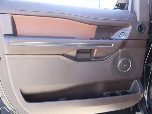 Used 2024 Ford Expedition King Ranch image 22