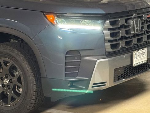 New 2026 Honda Pilot TrailSport image 4