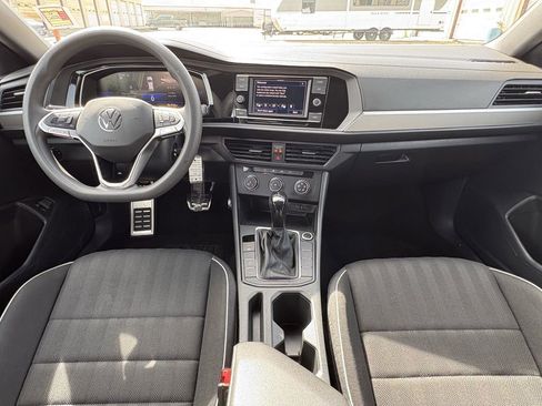 Used 2023 Volkswagen Jetta Sport image 24