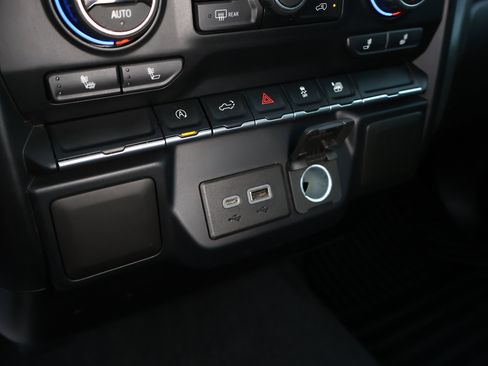 Used 2021 Chevrolet Silverado 1500 LT w/ Bed Protection Package image 20