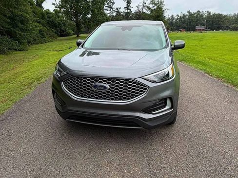 Used 2023 Ford Edge SEL AWD/4WD image 9
