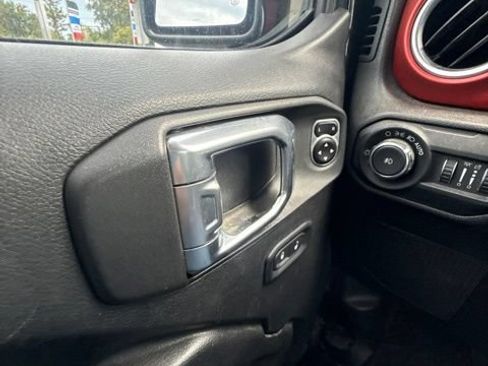 Used 2023 Jeep Wrangler Unlimited Sport AWD/4WD image 20