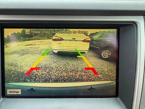 Used 2010 Ford Fusion Hybrid FWD image 13