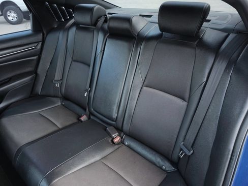 Used 2019 Honda Accord Sport image 34
