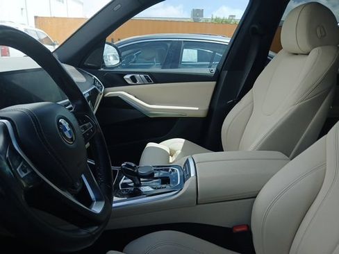 Used 2021 BMW X5 xDrive45e w/ Premium Package AWD/4WD image 15