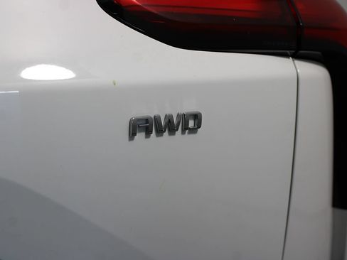 Used 2024 Chevrolet Blazer EV LT AWD/4WD image 36