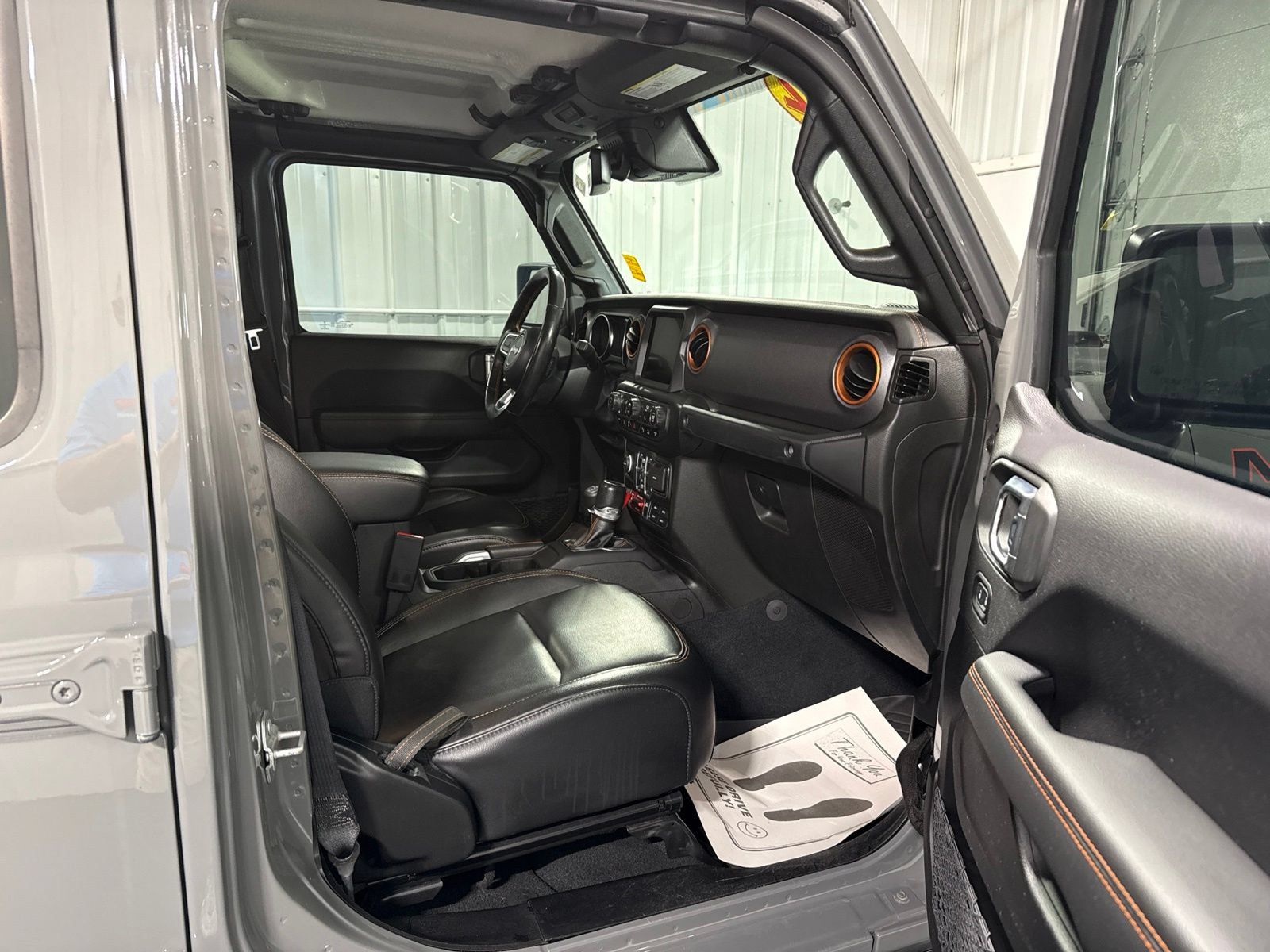 Used 2022 Jeep Gladiator Mojave w/ LED Lighting Group AWD/4WD image 12