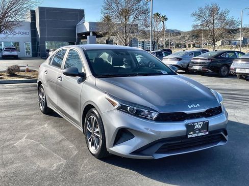 Used 2023 Kia Forte LXS image 29