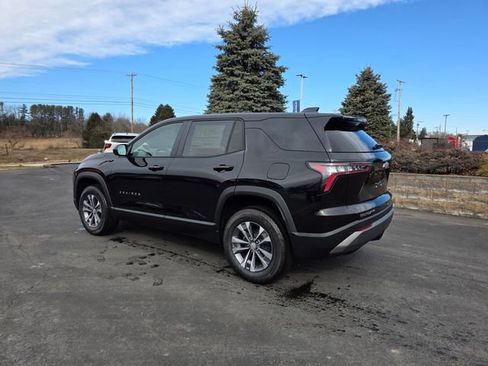 New 2026 Chevrolet Equinox LT w/ Convenience Package II image 2