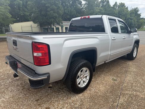 Used 2018 GMC Sierra 1500 SLE w/ SLE Value Package AWD/4WD image 4