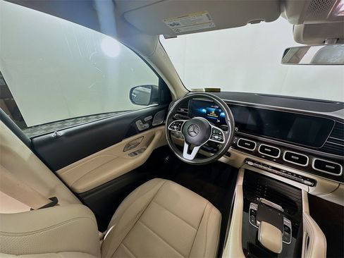 Used 2020 Mercedes-Benz GLE 350 w/ Premium Package image 9