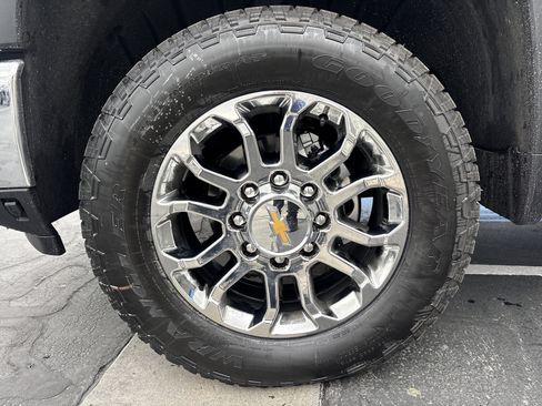 New 2026 Chevrolet Silverado 3500 LTZ w/ LTZ Convenience Package AWD/4WD image 10