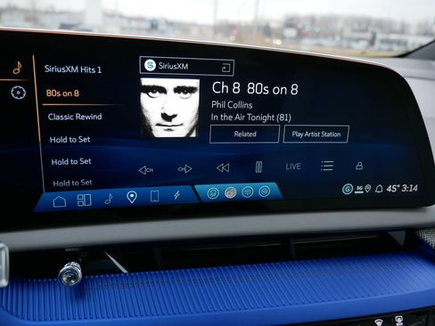 New 2026 Cadillac Optiq Luxury 1 image 20