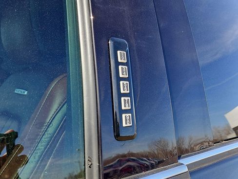 Used 2021 Ford F350 Platinum w/ FX4 Off-Road Package image 10