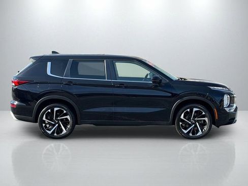 Used 2023 Mitsubishi Outlander SE AWD/4WD image 8