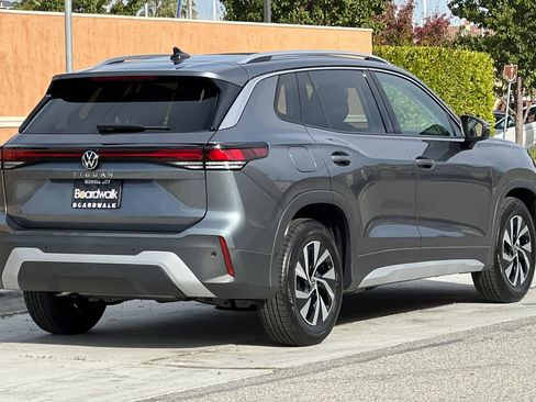 New 2026 Volkswagen Tiguan S image 4