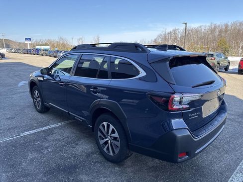 Certified 2025 Subaru Outback Premium w/ Popular Package #1A image 5