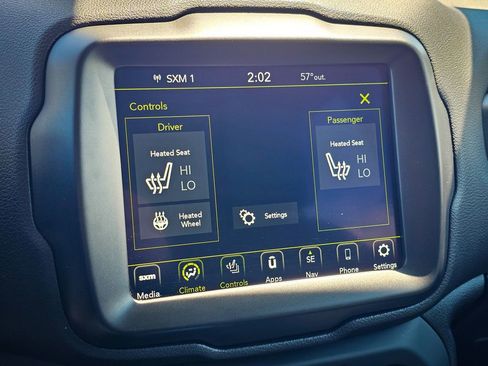 Certified 2022 Jeep Renegade Limited AWD/4WD image 23