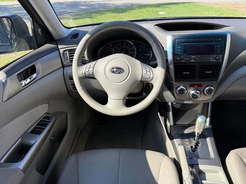 Used 2010 Subaru Forester 2.5X Limited image 10