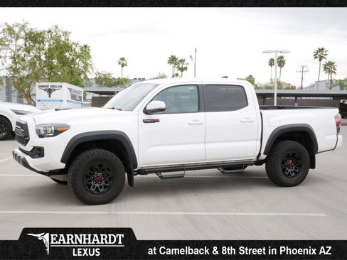 Used 2017 Toyota Tacoma TRD Pro image 1