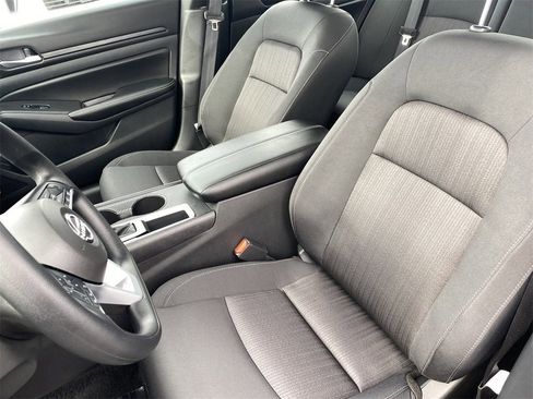 New 2025 Nissan Altima 2.5 SV image 19