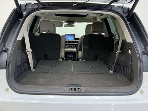 Used 2022 Lincoln Aviator Reserve w/ Elements Package Plus image 9