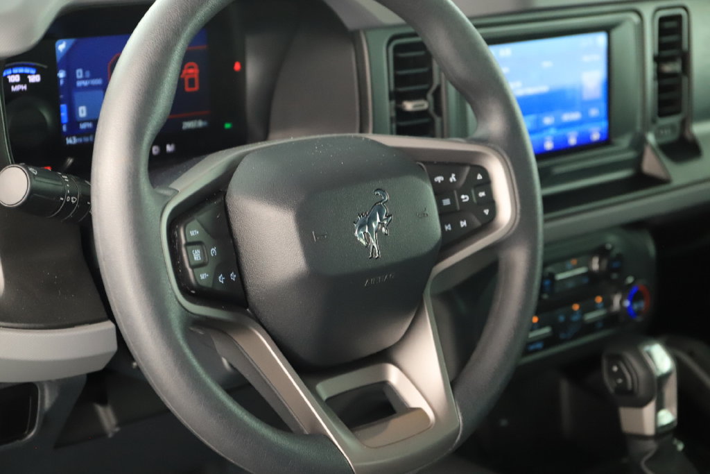Used 2023 Ford Bronco 2-Door AWD/4WD image 16