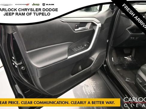 Used 2024 Toyota RAV4 XLE FWD image 14