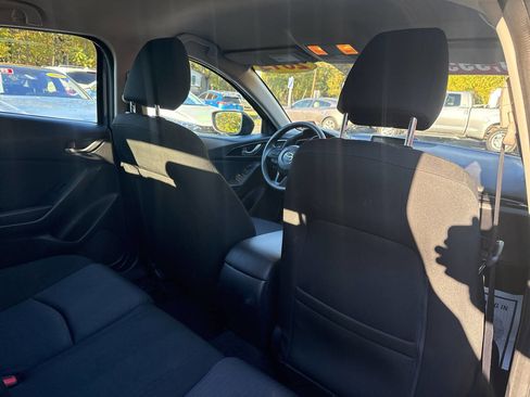 Used 2015 MAZDA MAZDA3 i Sport image 14
