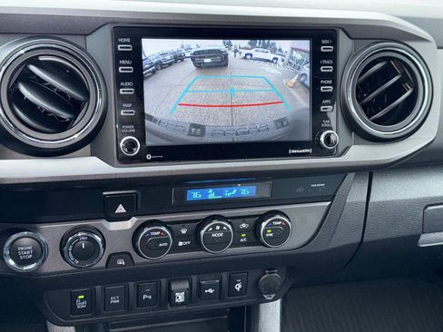 Certified 2021 Toyota Tacoma TRD Off-Road image 28