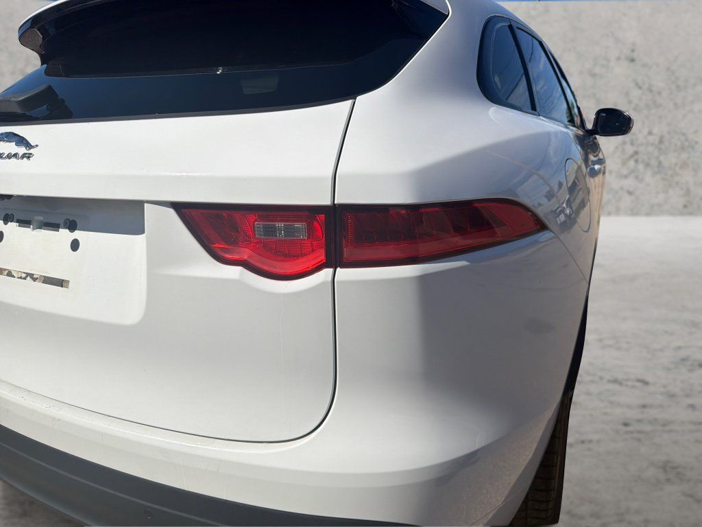 Used 2020 Jaguar F-PACE R-Sport AWD/4WD image 23
