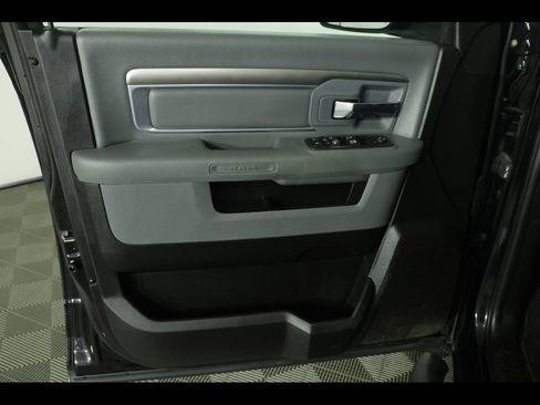 Used 2019 RAM 1500 Big Horn AWD/4WD image 12