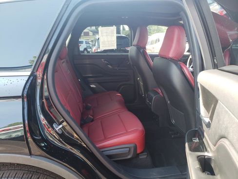 Used 2023 Lincoln Corsair Reserve w/ Equipment Group 202A image 15