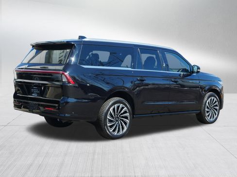 Used 2025 Lincoln Navigator L Black Label image 7