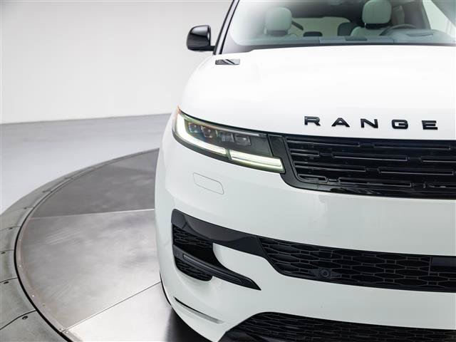 New 2027 Land Rover Range Rover Sport Battersea AWD/4WD image 10