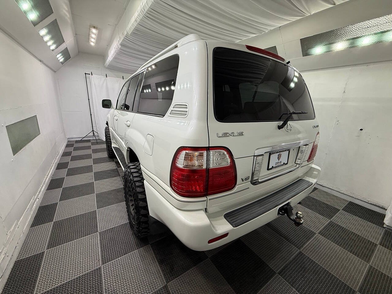 Used 2004 Lexus LX 470 4WD image 4