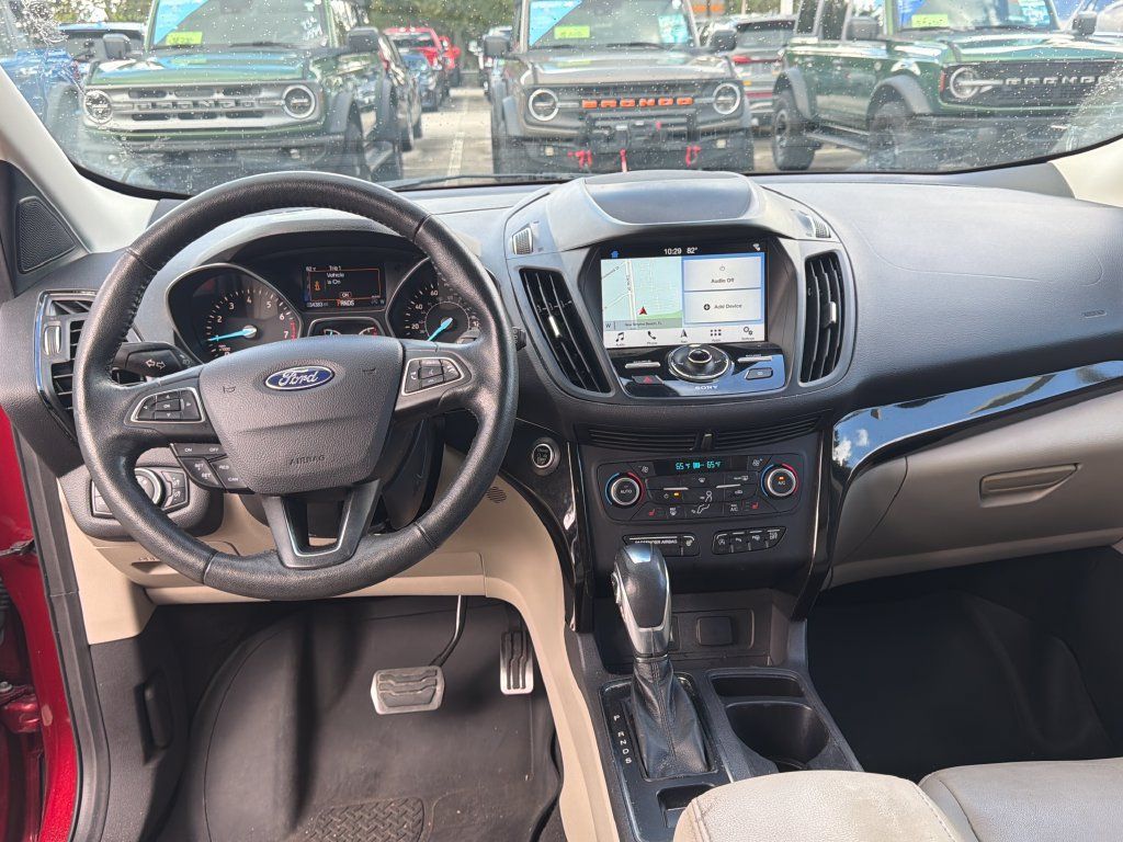 Used 2019 Ford Escape Titanium FWD image 7