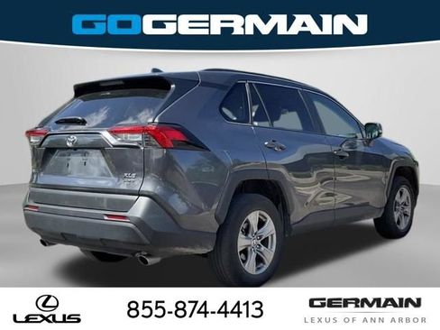 Used 2025 Toyota RAV4 XLE AWD/4WD image 8