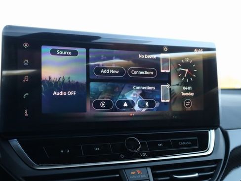 New 2025 Nissan Altima 2.5 SR w/ SR Premium Package image 17