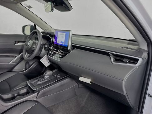 New 2026 Toyota Corolla Cross XLE image 30