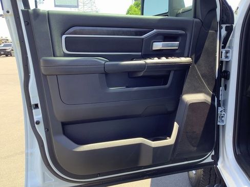 Used 2024 RAM 2500 Big Horn w/ Bed Utility Group image 9