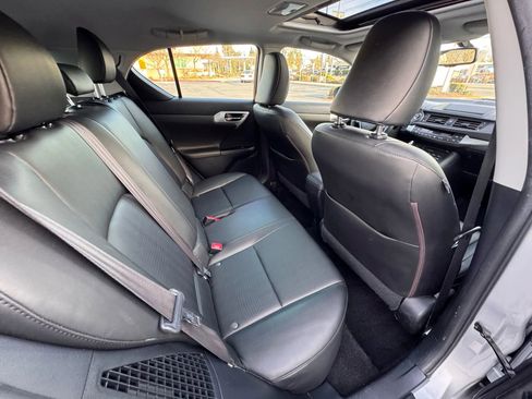 Used 2011 Lexus CT 200h Premium w/ Premium Audio Pkg FWD image 14