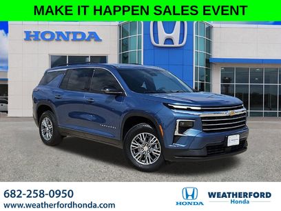 Used 2025 Chevrolet Traverse LT w/ Driver Confidence Package