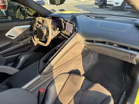 Used 2020 Chevrolet Corvette Stingray Premium Cpe w/ 3LT Preferred Equipment Group image 11