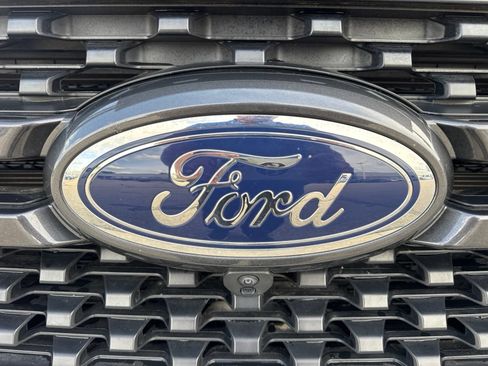 Certified 2024 Ford Ranger XLT w/ Technology Package AWD/4WD image 13