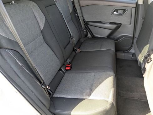 Used 2023 Nissan Rogue SV image 33