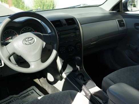 Used 2009 Toyota Corolla SEDAN 4D image 26