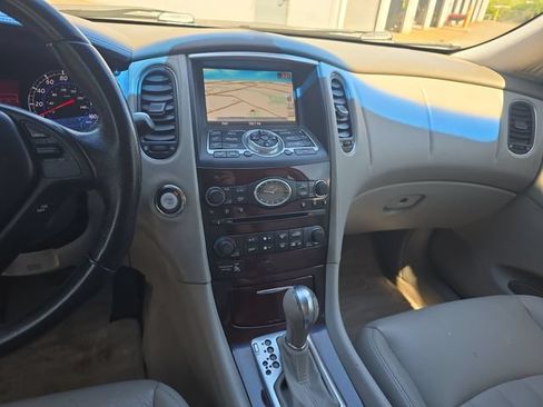 Used 2010 INFINITI EX35 Journey RWD image 21