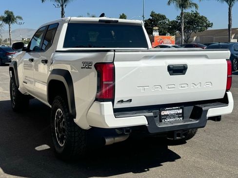 Used 2024 Toyota Tacoma TRD Off-Road image 8