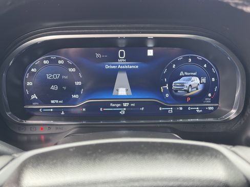 Used 2023 Chevrolet Tahoe Z71 w/ Z71 Off-Road Package image 36